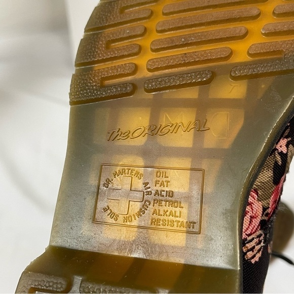 Dr. Martin's 1460 Pascal cloth lace up boots - Picture 10 of 11